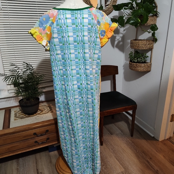 Sundress - Picture 4 of 4